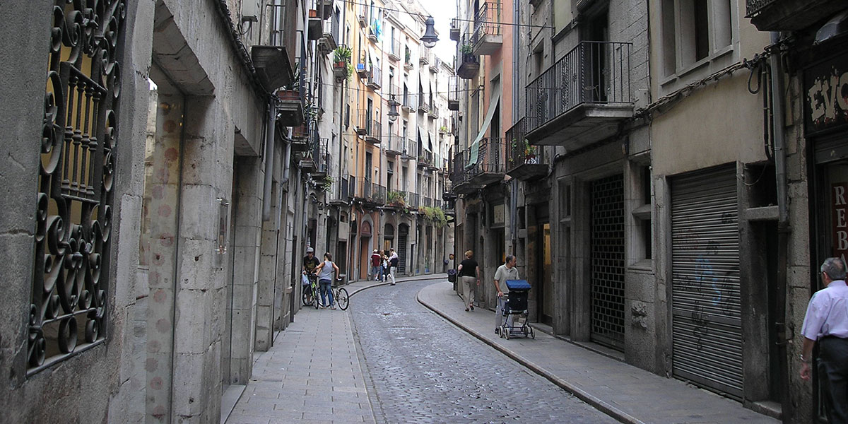 Photo By: Peter Szustka